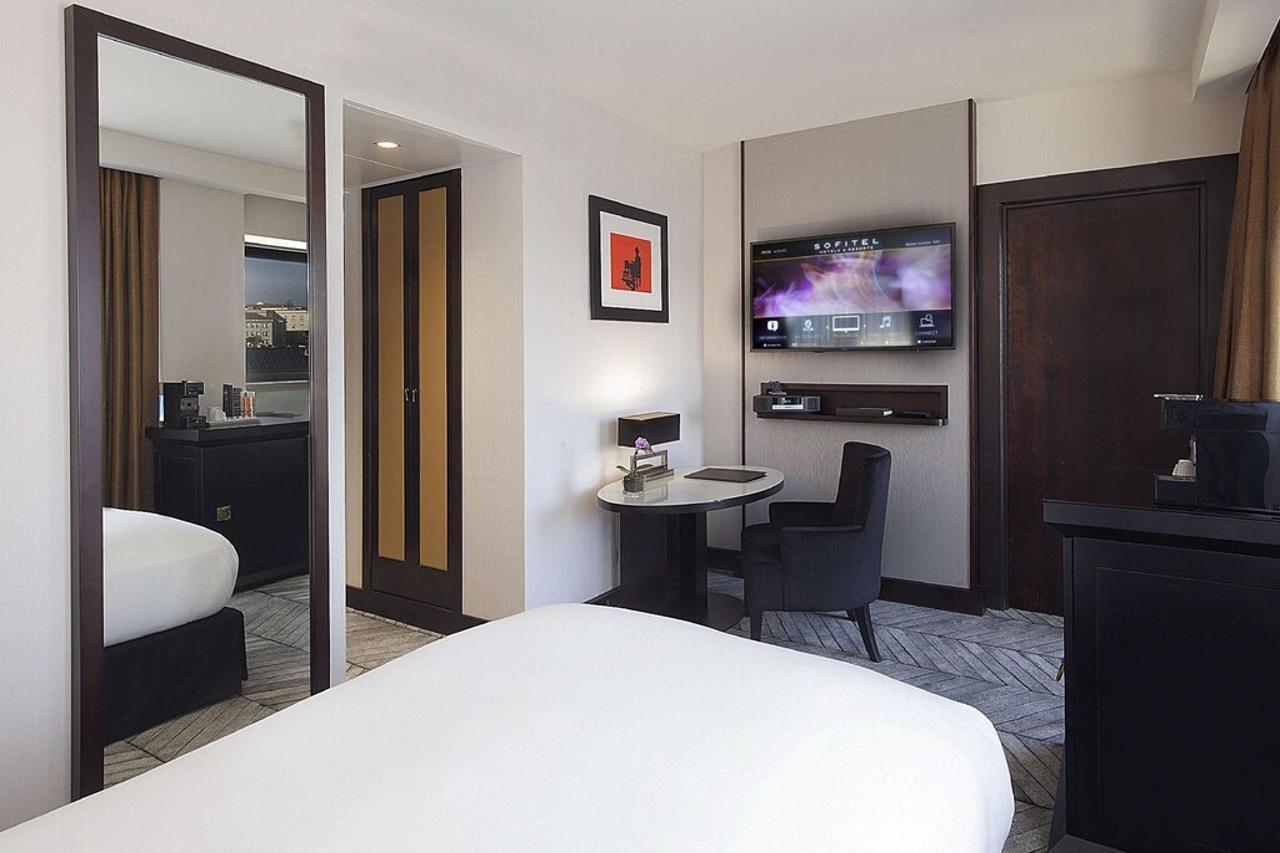 Maxime Hotel Lisbon Exterior photo